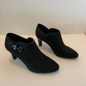BANDOLINO BOOTS-BLACK-SIZE 7-NWT-ADORABLE!
